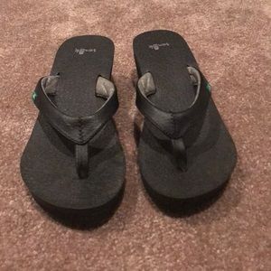 Sanuk wedge yoga mat Flip-flops